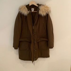 Gap Parka - very warm coat for winter!